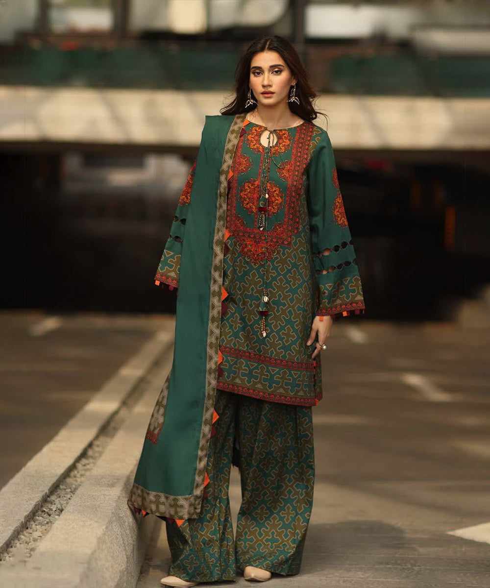 3PC LAWN PRINTED SHIRT WITH VOILE PRINTED DUAPTTA-4006